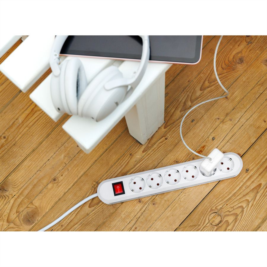 BACHMANN SMART Steckdosenleiste 6x Schutzkontakt, Schalter, weiß, 1,5 m