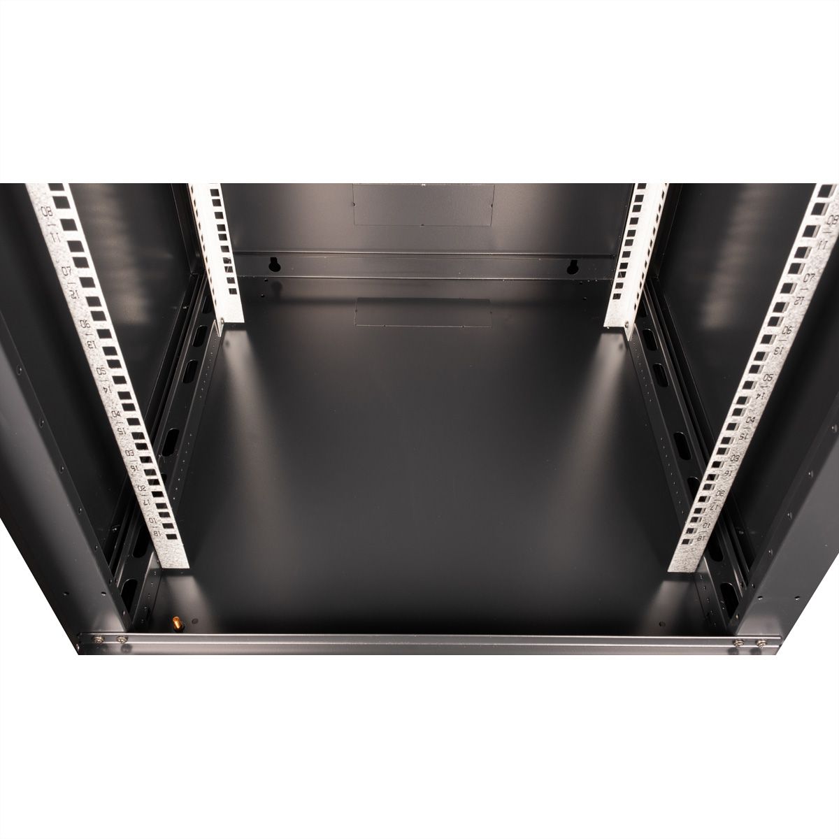 VALUE 19-Zoll Wandgehäuse 18HE, 600x600mm schwarz, Bausatz