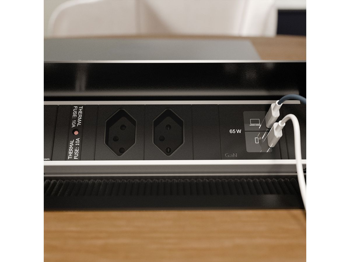 BACHMANN CONI S 2xCH 0° 1xUSB C/C 65W, L=0,2m