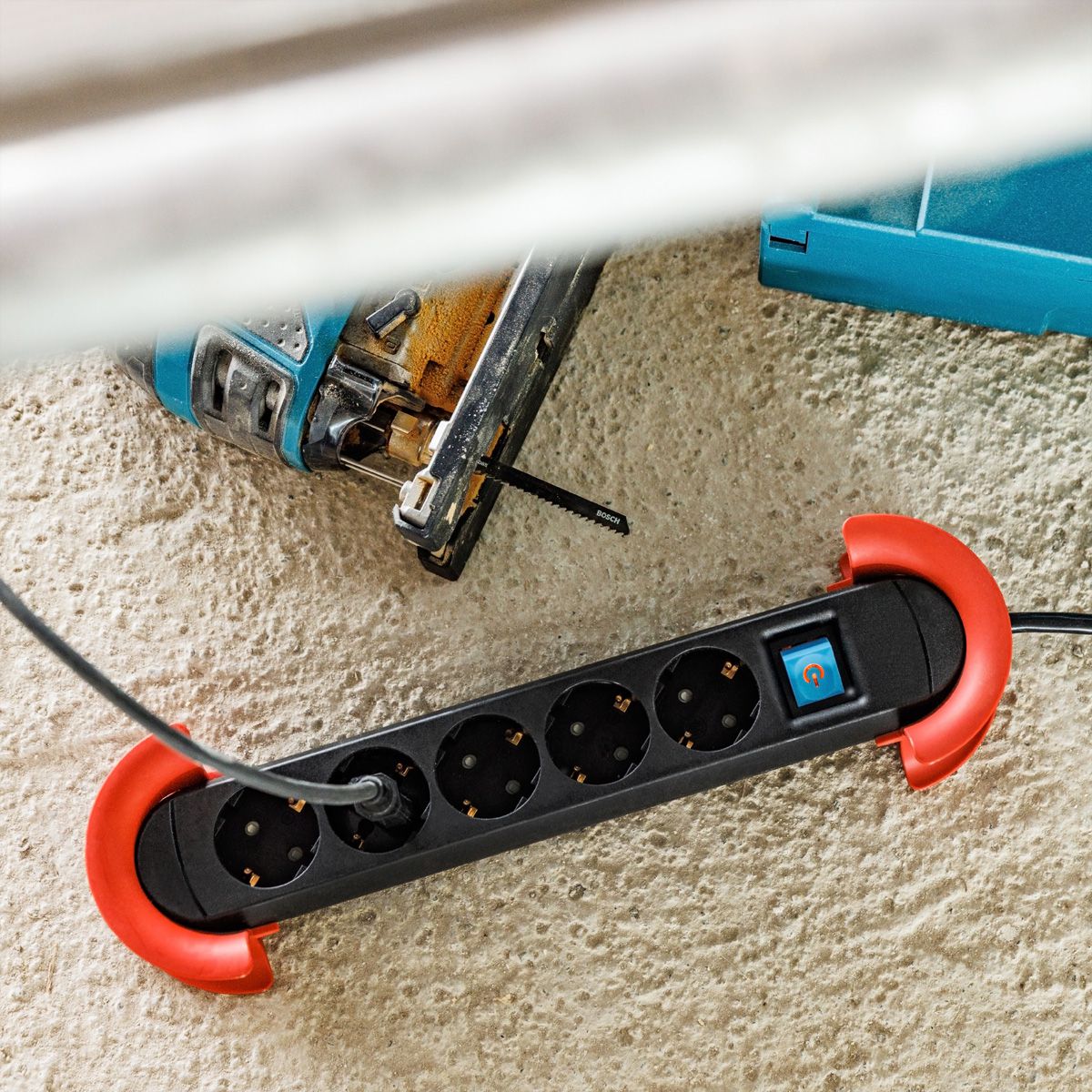 BACHMANN HOOK Indoor 5x Schutzkontakt, Kunststoff, mit Schalter, 5 m