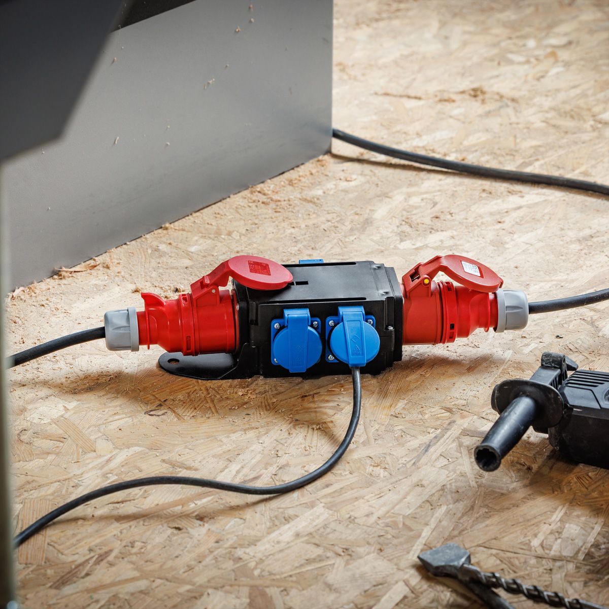 BACHMANN CEE-Adapter 16A 400V, 1x16A 5p400V 1Schutzkontakt
