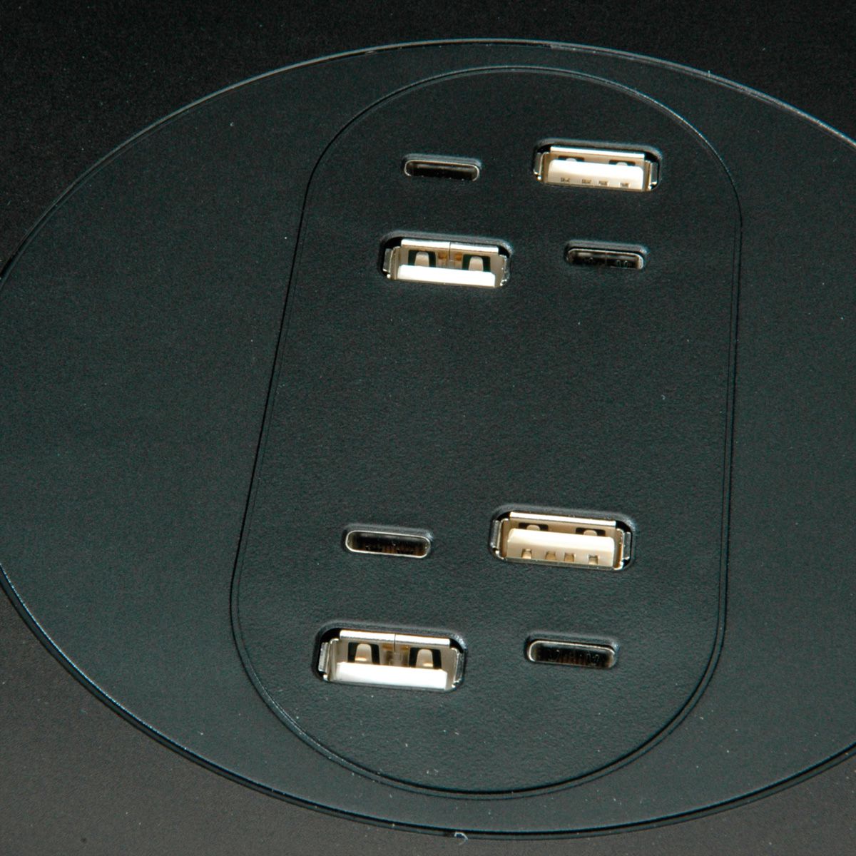 BACHMANN MOV:E POWER UNIT 4x Charger USB-A/C, 220W, mit Security Lock Adapter, schwarz
