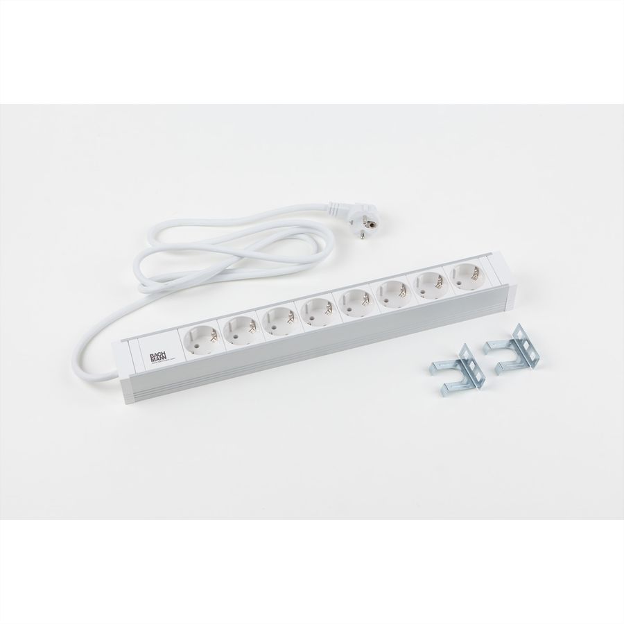 BACHMANN 19" 1,5HE 8xCEE7/3 ws Strom 2,0m CEE7/7