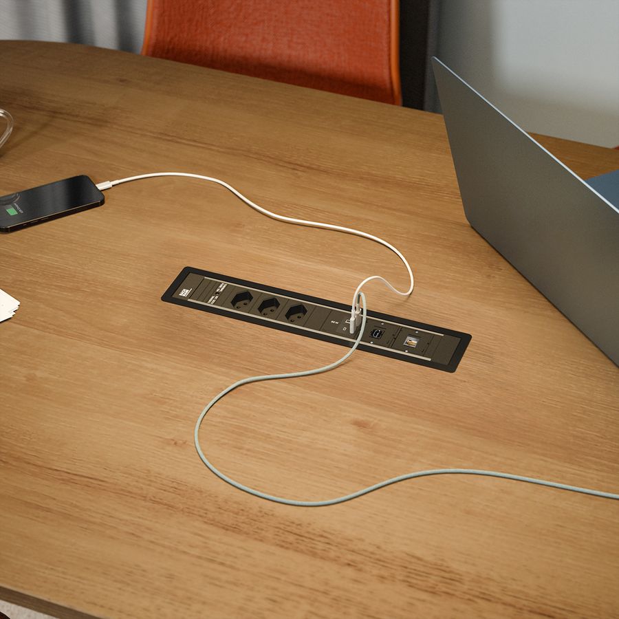 BACHMANN POWER FRAME L 3xCH 0°, 1xUSB C/C 65W 2xCM L=0,2m