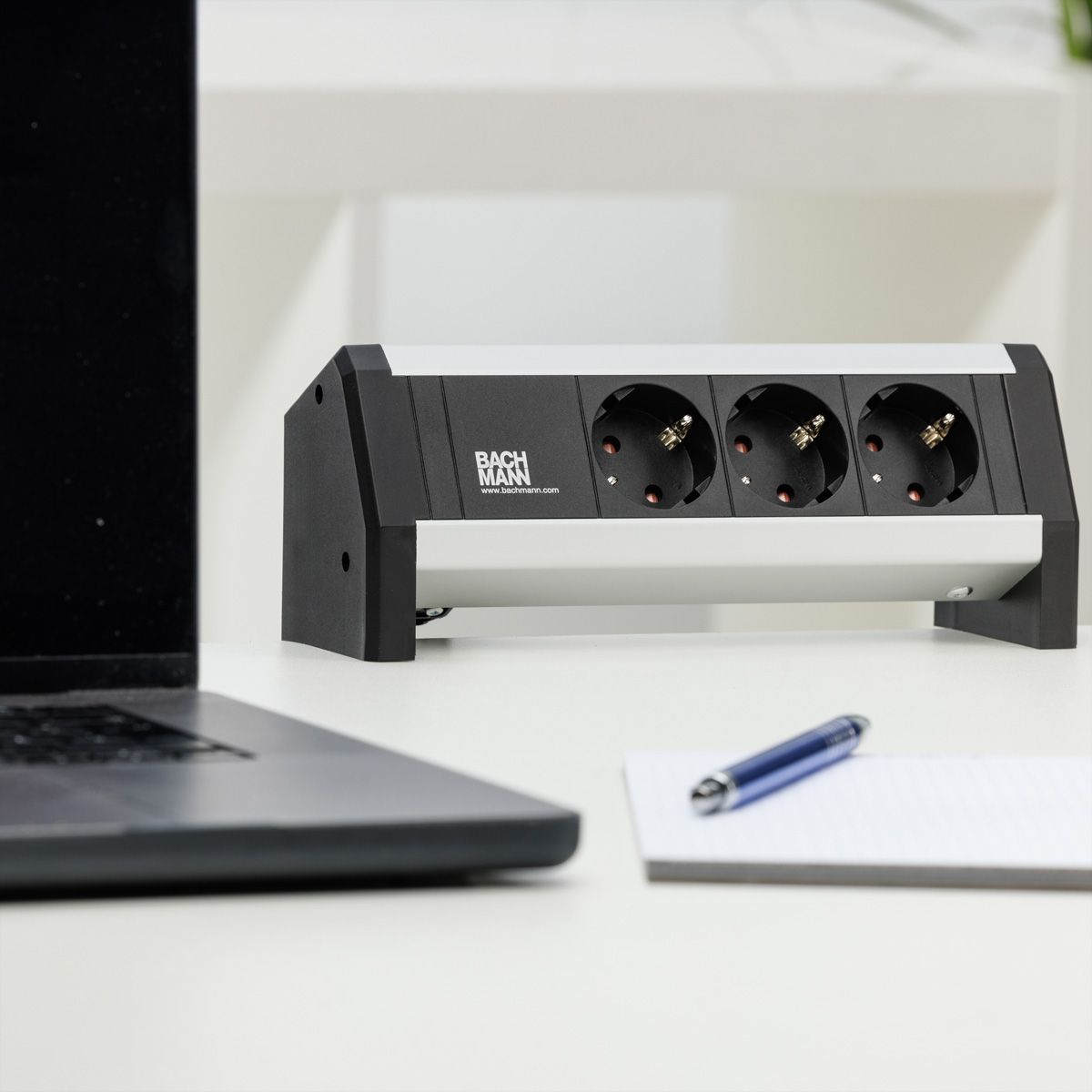 BACHMANN Desk Steckdosenleiste 3x Schutzkontakt