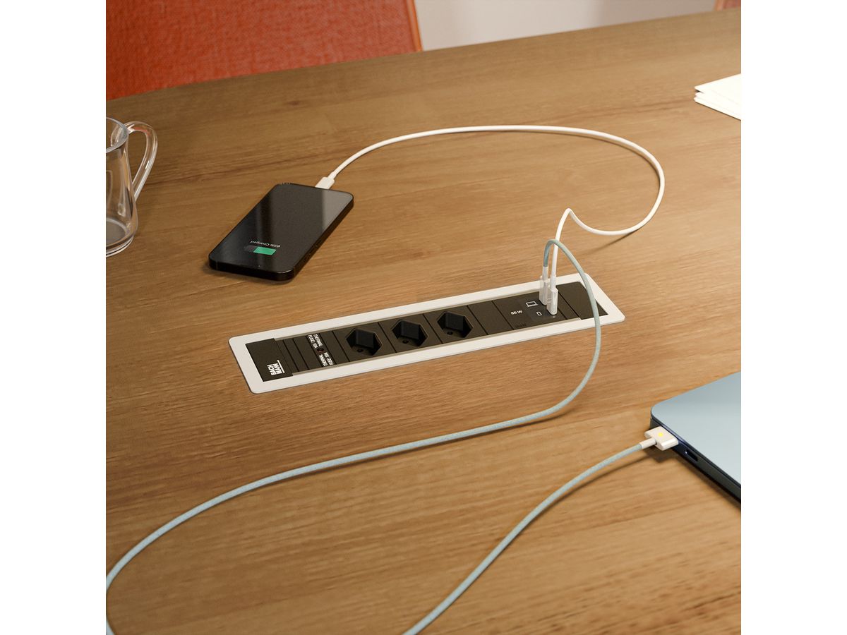 BACHMANN POWER FRAME M 3xCH 0°, 1xUSB C/C 65W L=0,2m