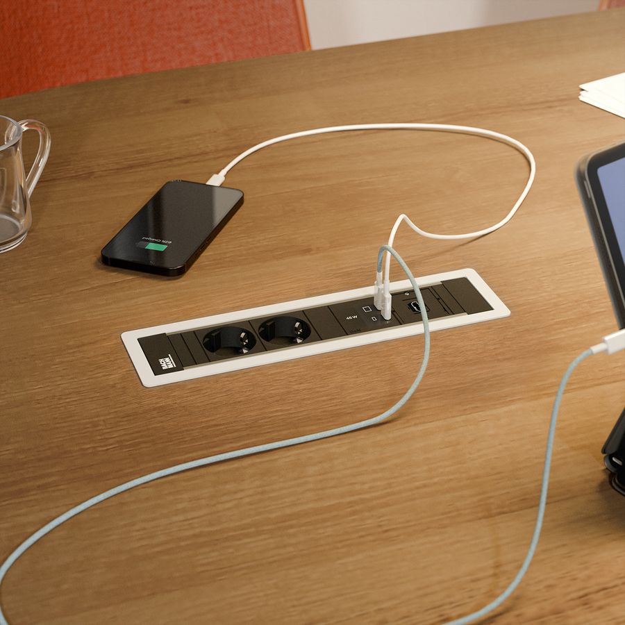 BACHMANN POWER FRAME 2xCEE7/3, 1xUSB C/C 45W 1xCM L=0,2m