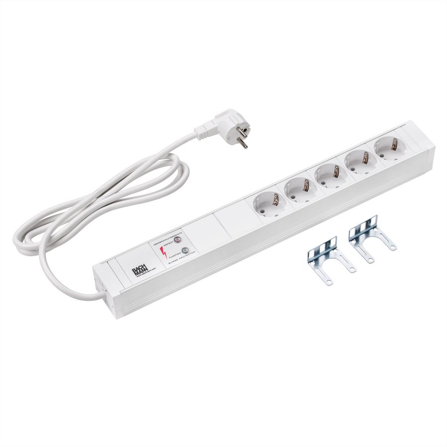 BACHMANN 19" 1,5HE 5xCEE7/3 1xGVS Strom 2,0m CEE7/7