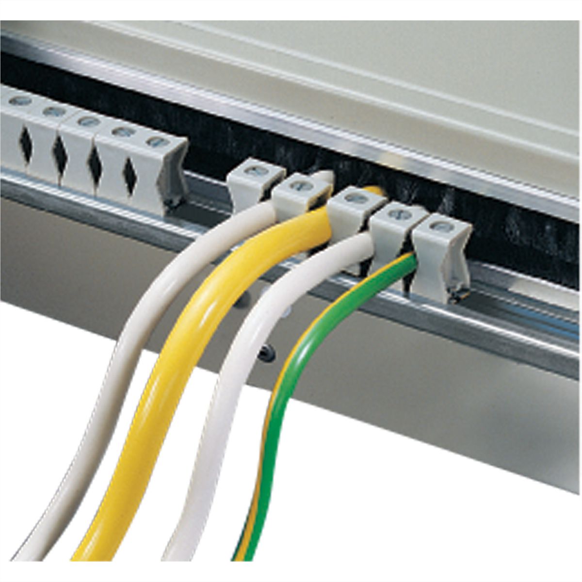 SCHROFF Klemmschellen für 19"-Verteilerbox - NTS KLEMMSCHELLE 14STK